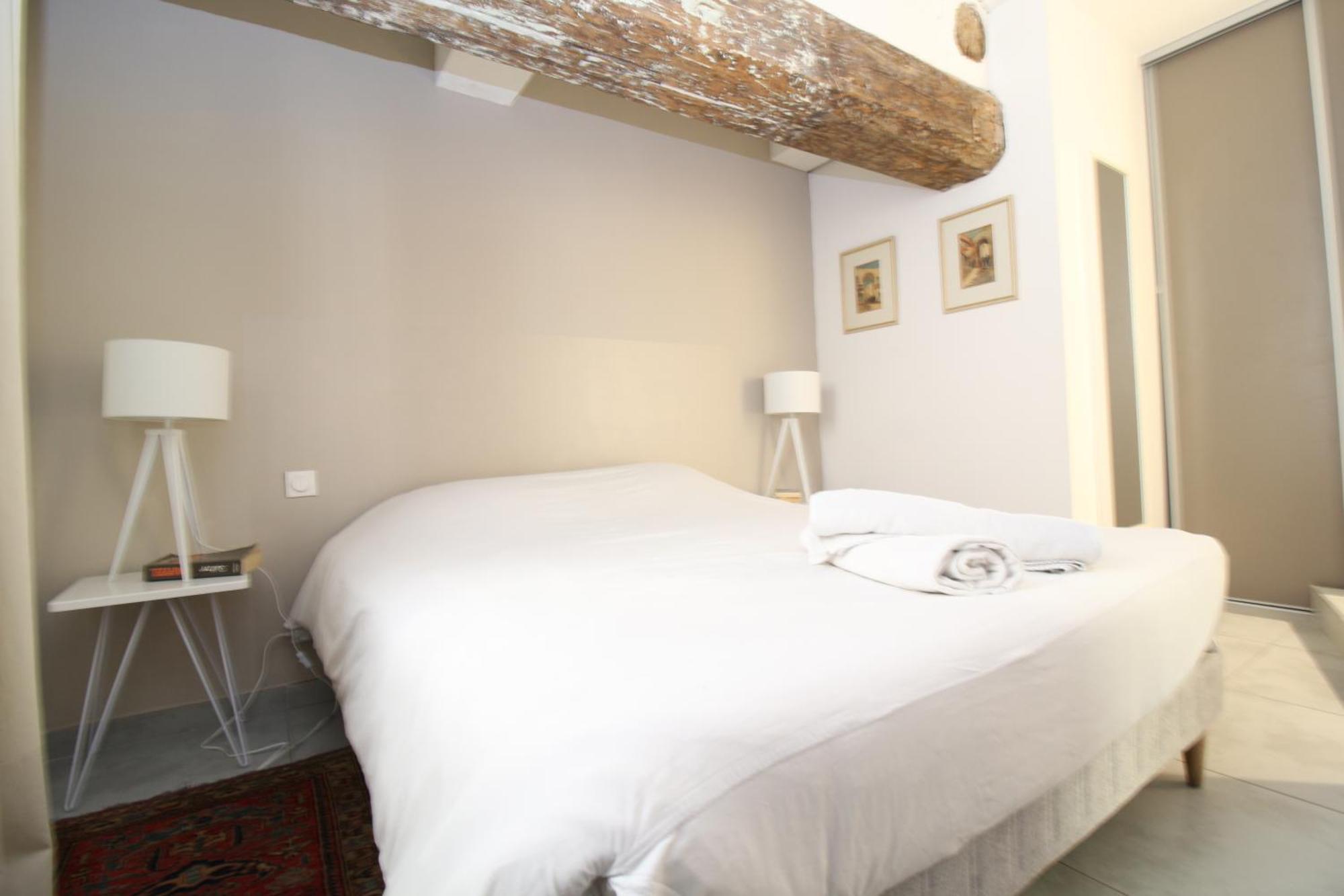 T3 Appartement Hypercentre Proche Commerce- Parking - 2 Chambres Wifi Gratuit Avignon Buitenkant foto