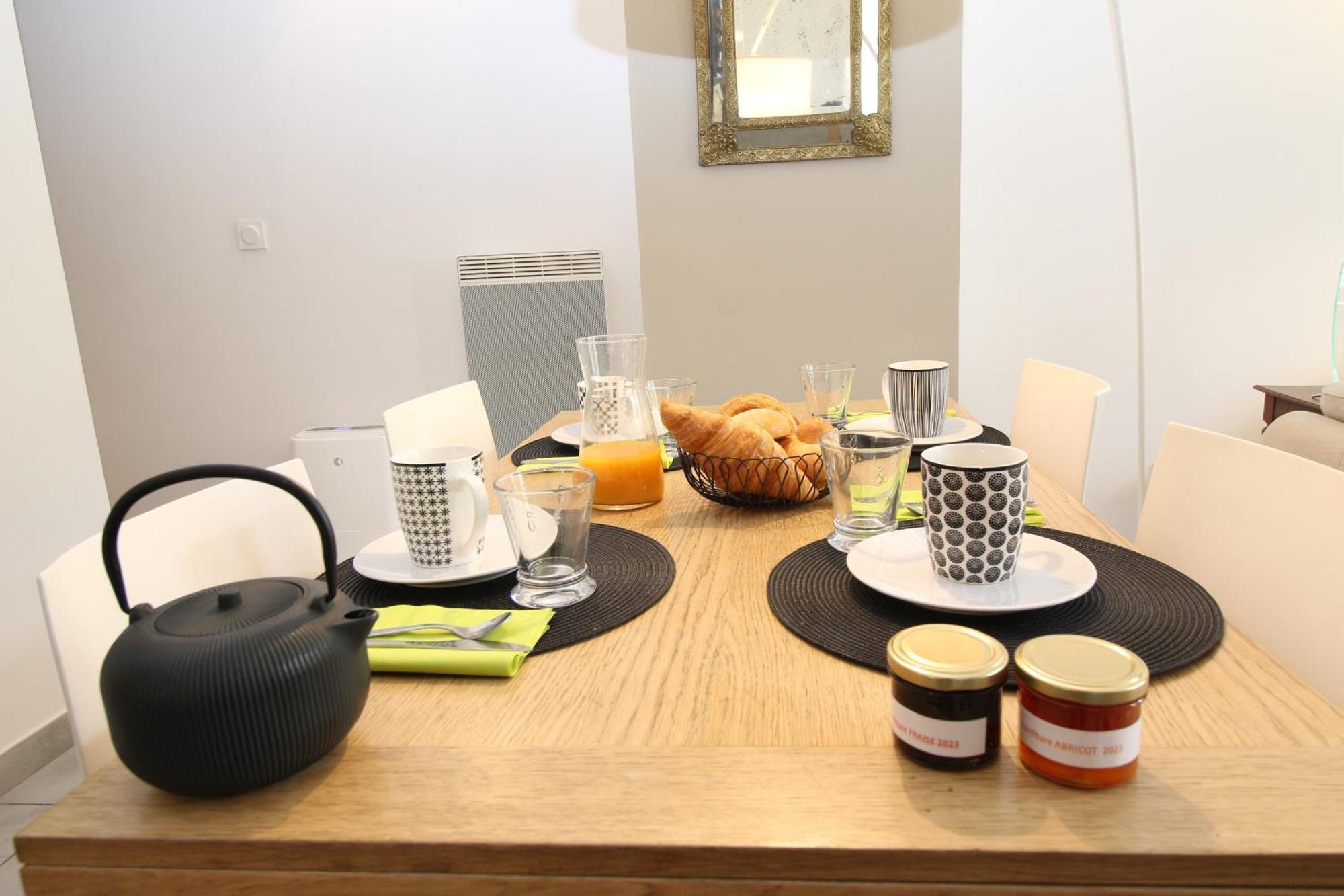 T3 Appartement Hypercentre Proche Commerce- Parking - 2 Chambres Wifi Gratuit Avignon Buitenkant foto