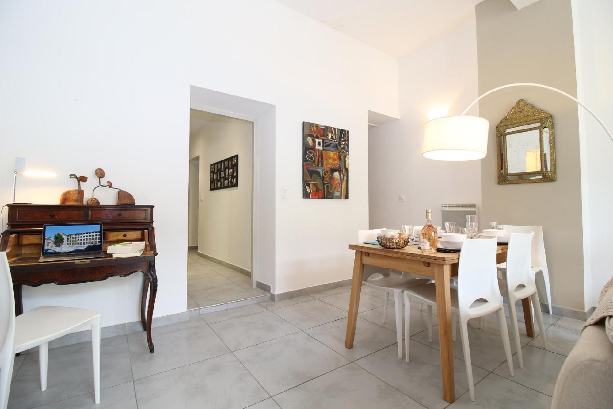 T3 Appartement Hypercentre Proche Commerce- Parking - 2 Chambres Wifi Gratuit Avignon Buitenkant foto